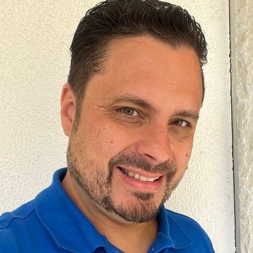 Erik L.