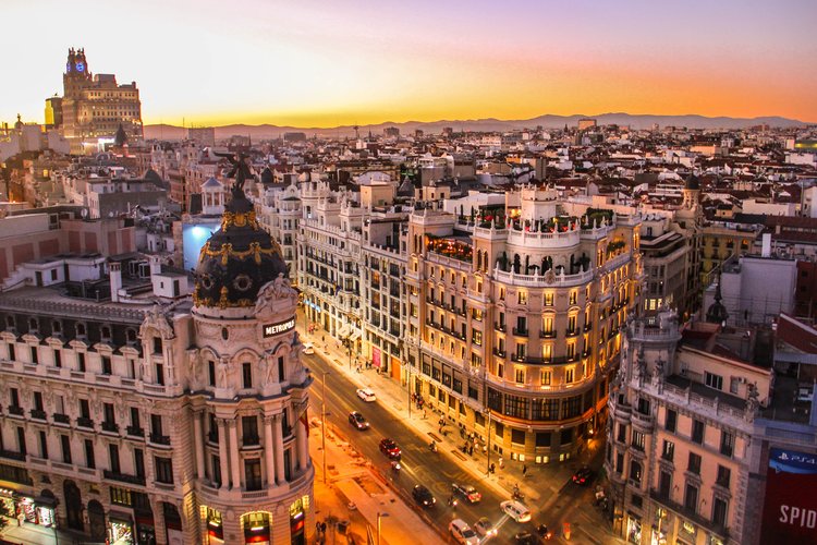 How Fame Crew works in Barcelona