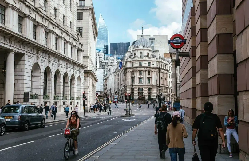 How Fame Crew works in London